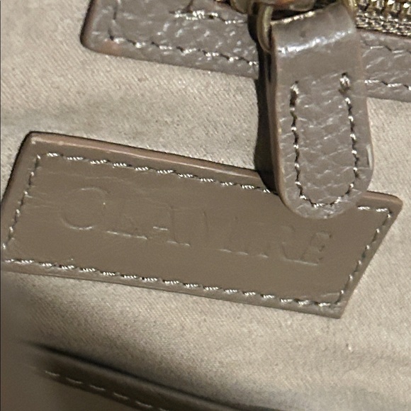 Chic Taupe Leather Tote Bag EUC ❤️❤️❤️ - Picture 8 of 12